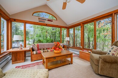 008-photo-sun-room-8031795