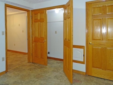 1609 Bergamont St, Morgantown, WV 26505 - photo 7