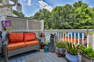 23 Olde Country Village Rd, Londonderry, NH 03053 - photo 7