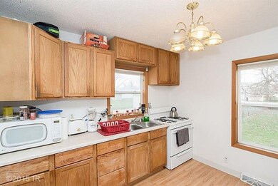 2925 Mahaska Ave, Des Moines, IA 50317 - photo 6