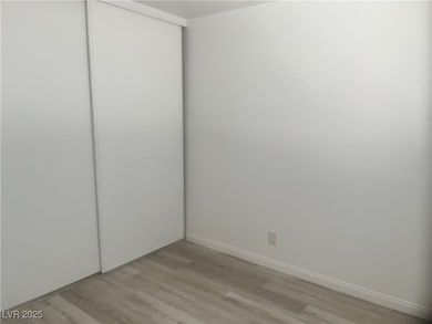 592 Sea Shell Ln, Las Vegas, NV 89110 - photo 4