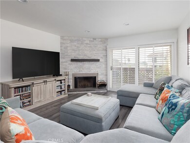 950 Main St unit 208, El Segundo, CA 90245 - photo 2