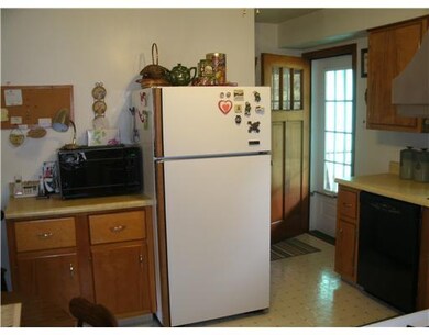 Cafeteria/Kitchen.