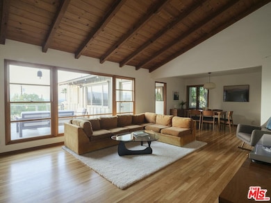 22655 Macfarlane Dr, Woodland Hills, CA 91364 - photo 6