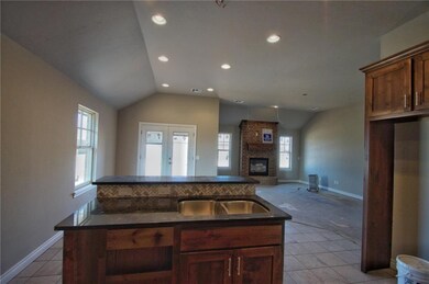 2236 Whispering Pine Blvd, Shawnee, OK 74804 - photo 6