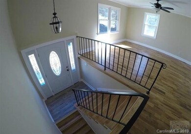 5127 W Piedmont Cir, Conover, NC 28613 - photo 4