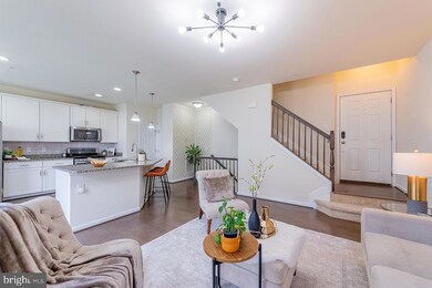 43376 Town Gate Square, Chantilly, VA 20152 - photo 3