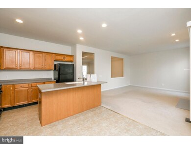 1869 Emerald Dr unit 122, Orefield, PA 18069 - photo 7