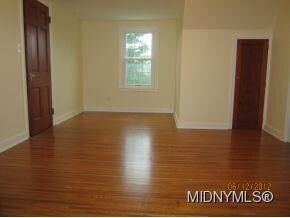 Spacious 2nd Floor Bedroom