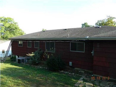 1401 Cloverdale Cir, Hixson, TN 37343 - photo 3