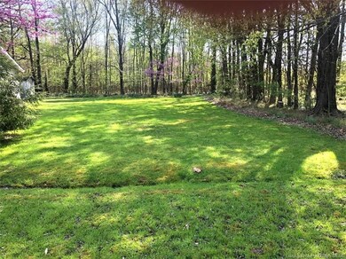 985 Wade St, Austin, IN 47102 - photo 6