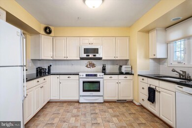 5305 Butler Ct, Columbia, MD 21044 - photo 3