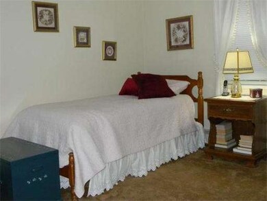 68 Lantern Ln unit 2, Dracut, MA 01826 - photo 5