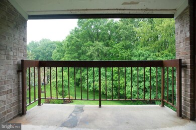 11659 Stoneview Square unit 21C, Reston, VA 20191 - photo 5