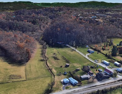 189 Woodlyn Rd, Johnson City, TN 37601 - photo 3