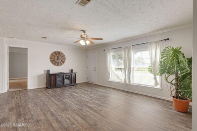 6-web-or-mls-5211 Baylee Rd-6