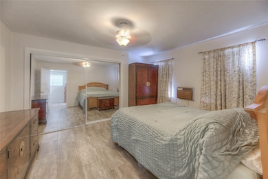 Guest bed in main home