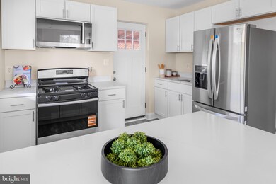 713 Marcy Ave, Oxon Hill, MD 20745 - photo 6