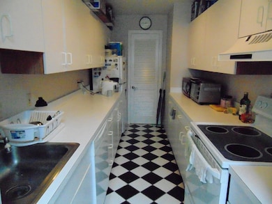 Mellen Bray House unit 430, Quincy, MA 02170 - photo 3