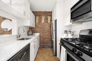 77 Bleecker St unit 421E, New York, NY 10012 - photo 6