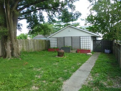 2-Car Garage