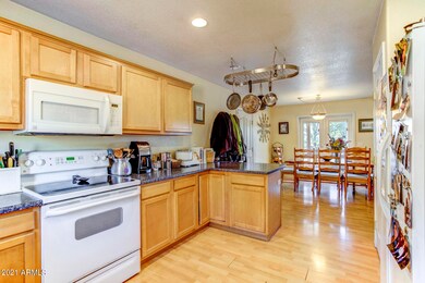 Kitchen (3)