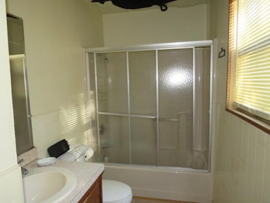 1166 Jeter St, Edgefield, SC 29824 - photo 5