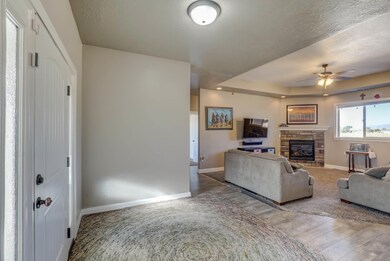 6-4696 Halterman Rd