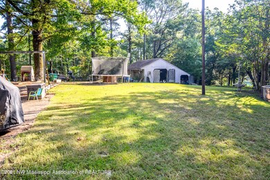 Large Backyard w/Barn