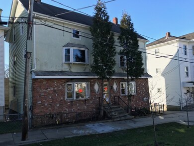 305 Hamlet St, Fall River, MA 02724 - photo 2