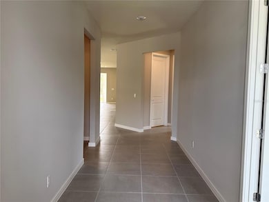 5685 Arborvista Dr, Saint Cloud, FL 34771 - photo 4