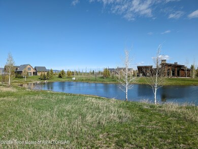 5 Northwest View