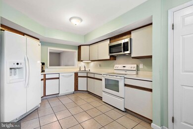 503 Meadow Ct unit 503, Glen Mills, PA 19342 - photo 4