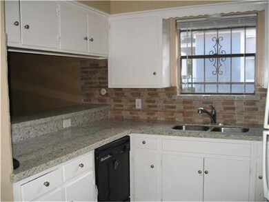 311 E 10th St unit A, Houston, TX 77008 - photo 2