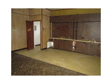 901 4th Ave, Beaver Falls, PA 15010 - photo 4