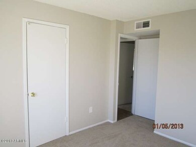 bed3 closet