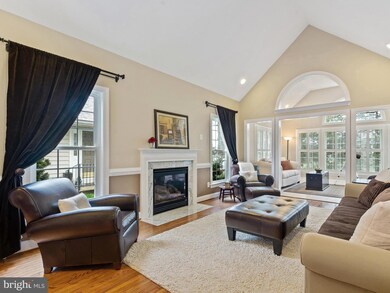 25603 Creek Run Terrace, Chantilly, VA 20152 - photo 3