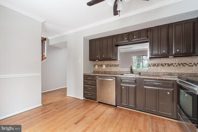 11741 Summer Oak Dr, Germantown, MD 20874 - photo 3