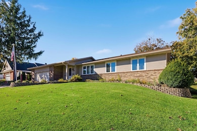 2204 Easley St, Waterloo, IA 50702 - photo 2