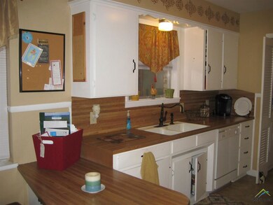 2927 S Keaton Ave, Tyler, TX 75701 - photo 6