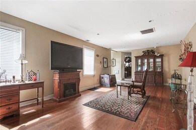 714 7th St, New Orleans, LA 70115 - photo 3