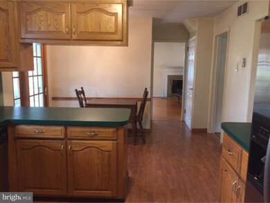 810 Hilltop Rd, Cinnaminson, NJ 08077 - photo 6