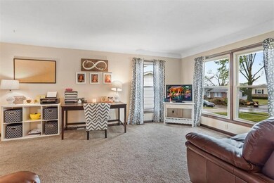 111 31st St SW, Cedar Rapids, IA 52404 - photo 6