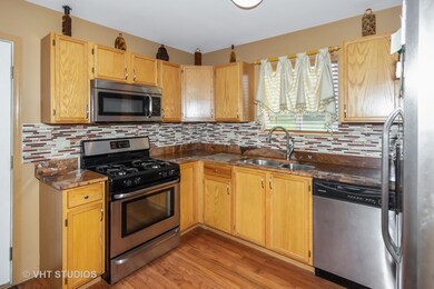 1834 Tanager Ct, Joliet, IL 60435 - photo 5