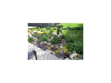Patio/Deck. Summer view