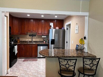 3671 E Citrus Trace, Davie, FL 33328 - photo 4