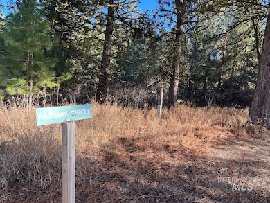 L129 Par Dr, Cascade, ID 83611 - photo 2