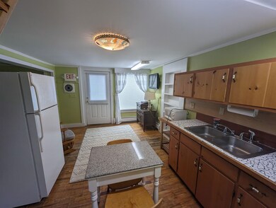 38 Franklin St unit A, Claremont, NH 03743 - photo 2
