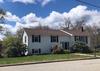 37 Juniper Dr, Millbury, MA 01527 - photo 2