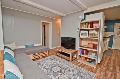 2 Living Room (5)